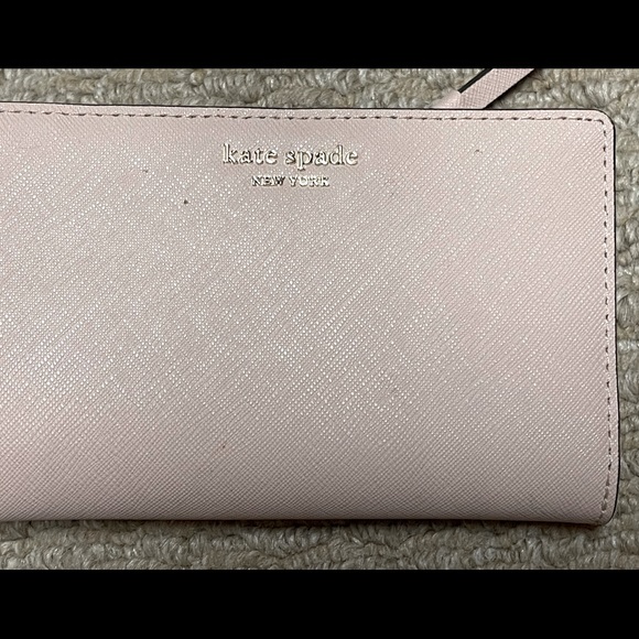 kate spade Accessories - AUTHENTIC Kate Spade Zip Wallet